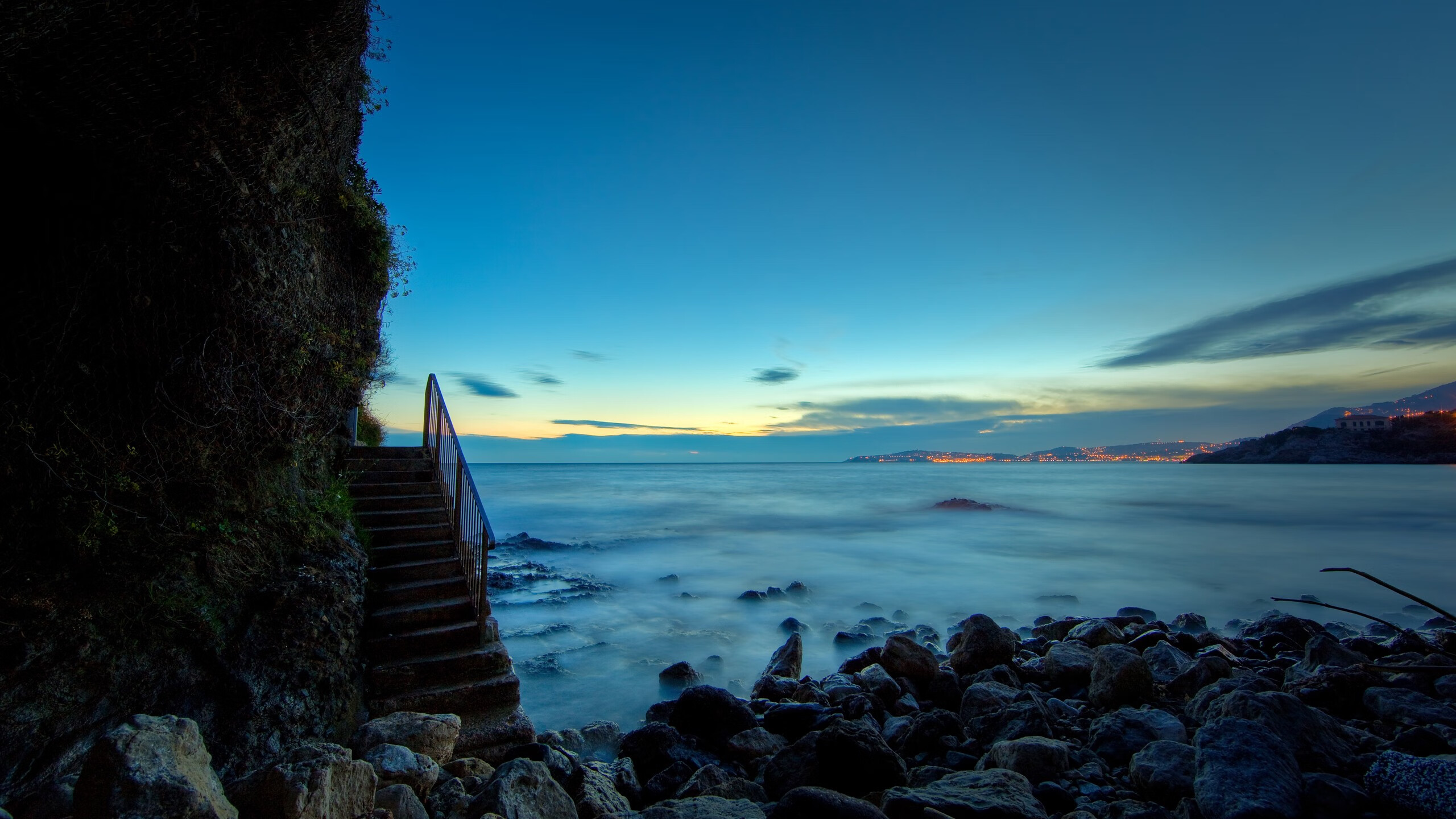 “四川省体育馆拳击赛：全球拳击迷的热血之约，谁能用拳头书写传奇？”