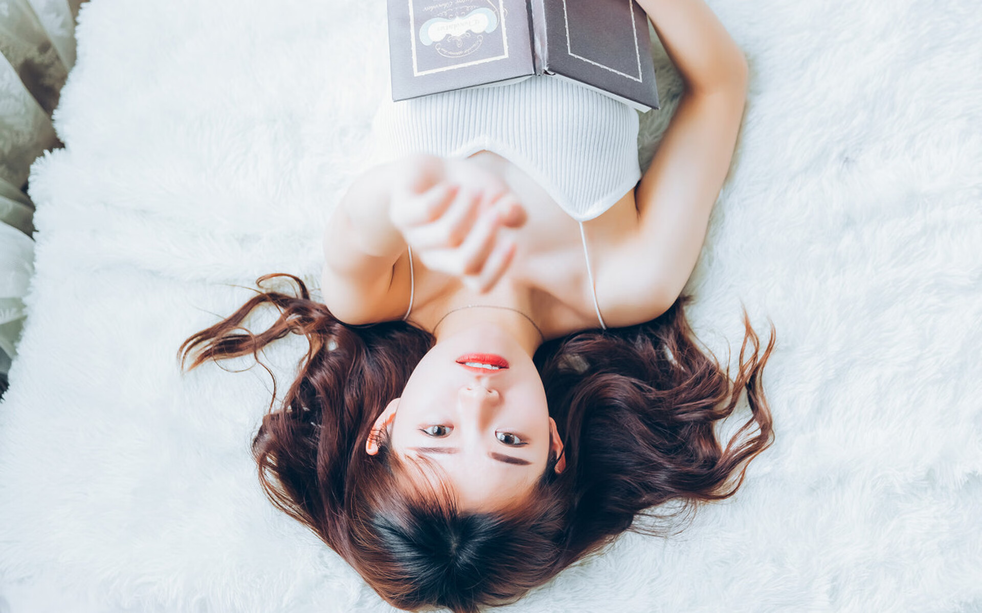 亚特兰大前压策略持续打击对方中场,亚特兰大阵型