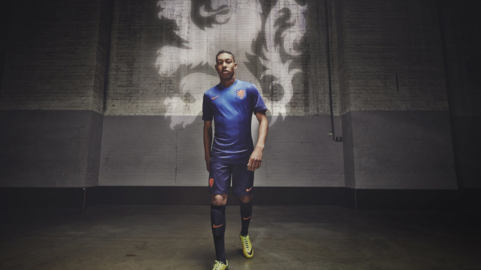 曼联士气高涨,主场大胜让冠军争夺更加激烈