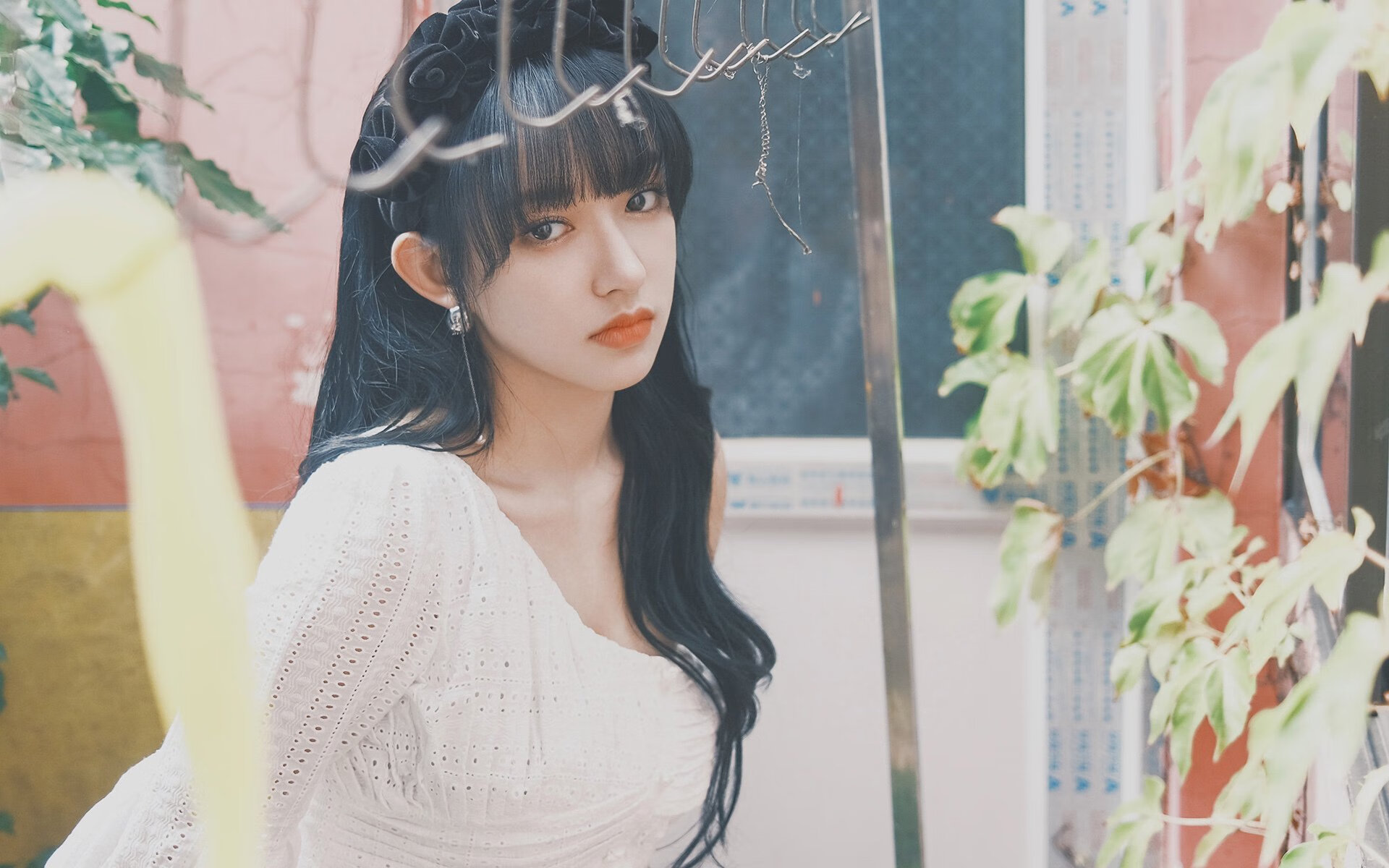 水球比赛中立代表队A防守反击有章法，水球比赛中球最多在手中停留多少秒